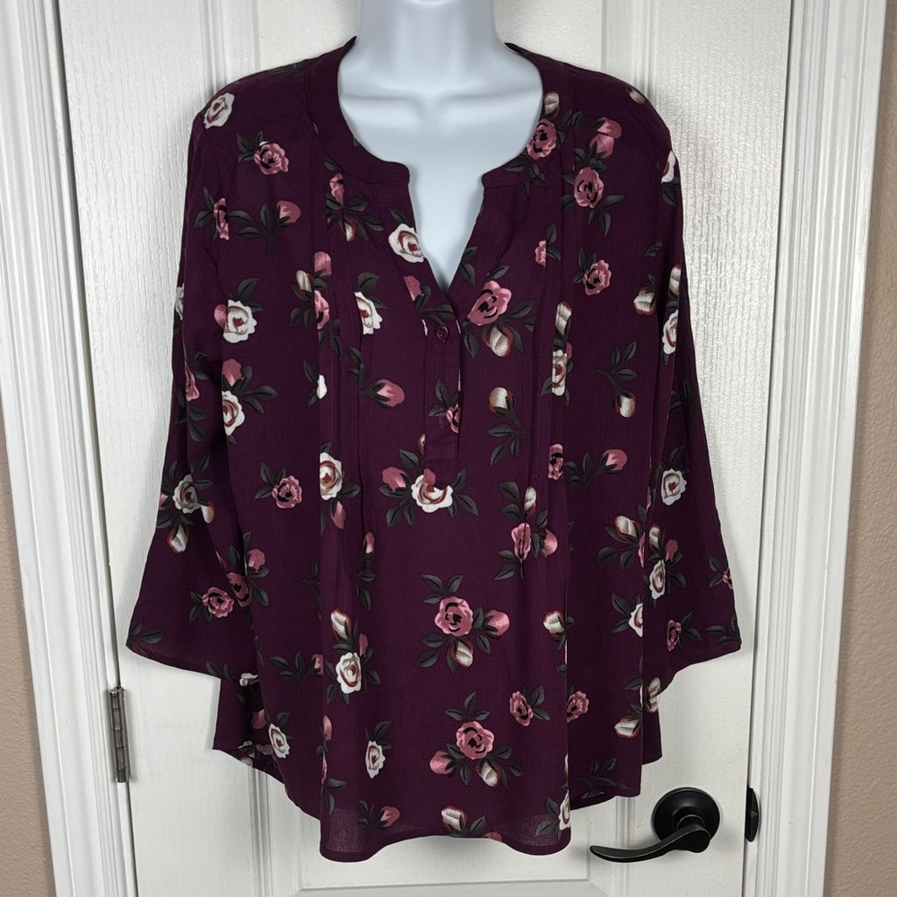 Fun 2 Fun Women's 3/4 Sleeve Pleated V-Neck Deep‎ Purple/Pink Floral Blouse Sz M